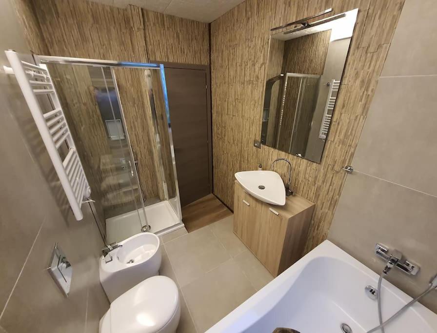 Fontanelice Villa Cristallo Private Apartment المظهر الخارجي الصورة