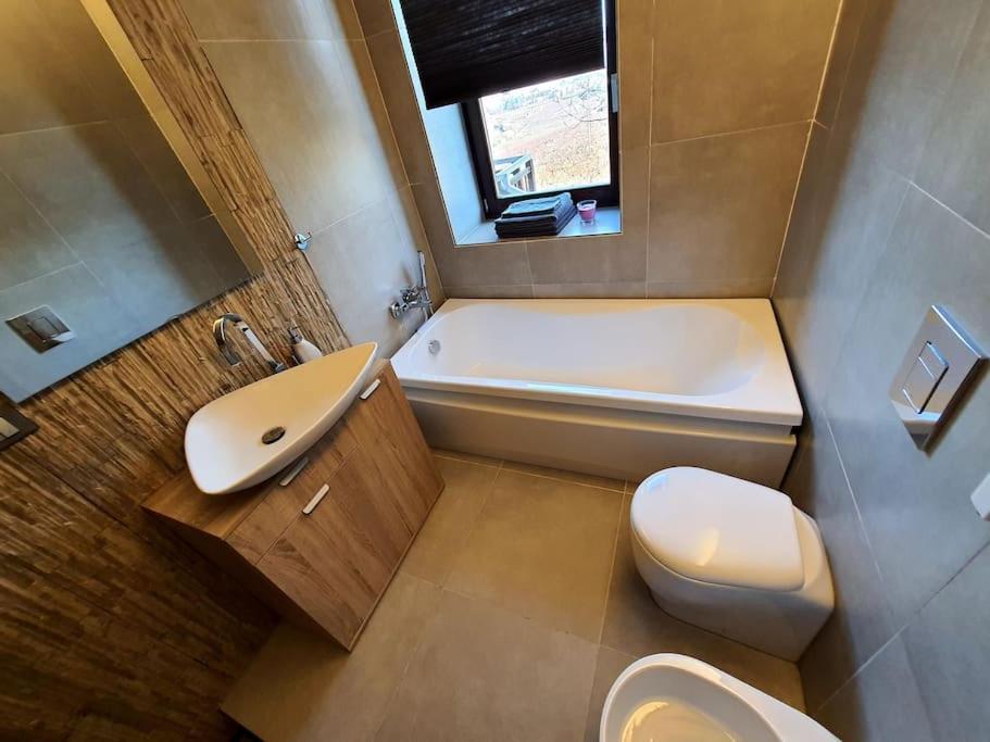 Fontanelice Villa Cristallo Private Apartment المظهر الخارجي الصورة